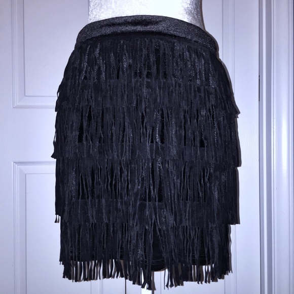 Swingy Flapper Skirt - Picture 2 of 3